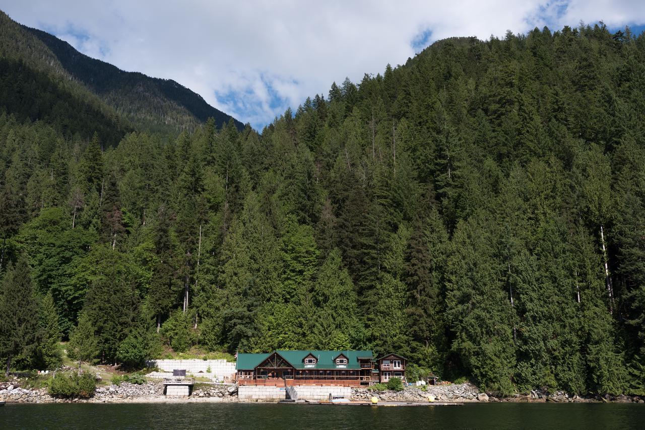 Homfray Lodge Desolation Sound Exterior photo