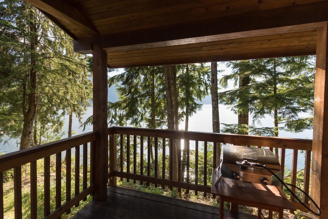 Homfray Lodge Desolation Sound Exterior photo