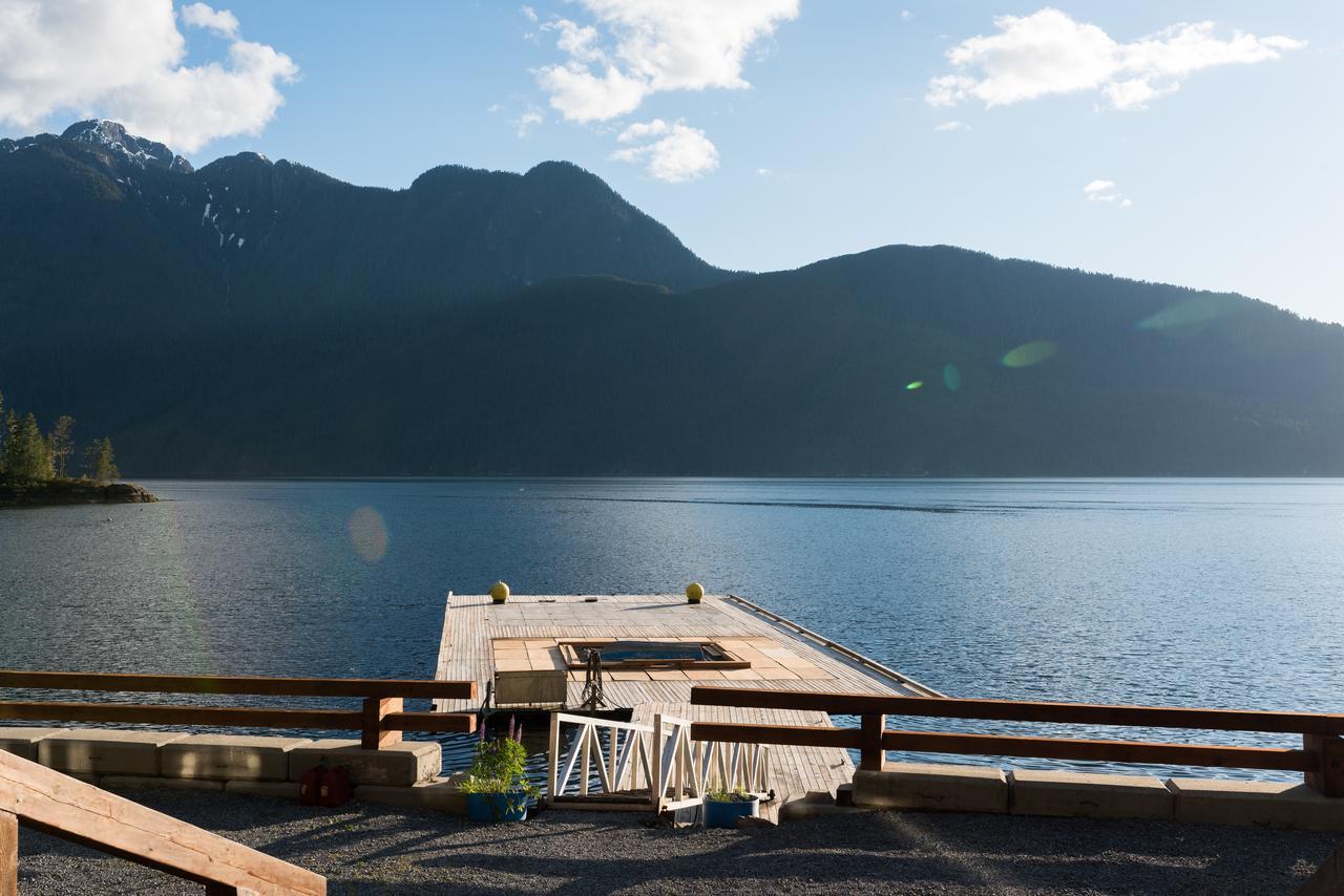 Homfray Lodge Desolation Sound Exterior photo